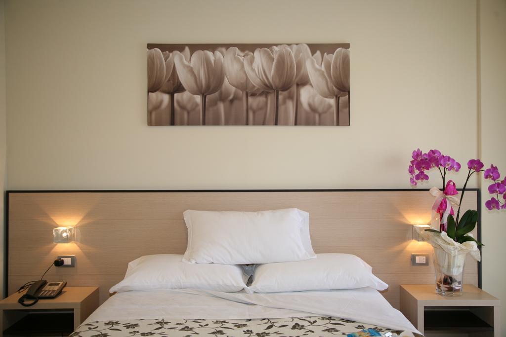 Albergo Borgonovo Badia  部屋 写真